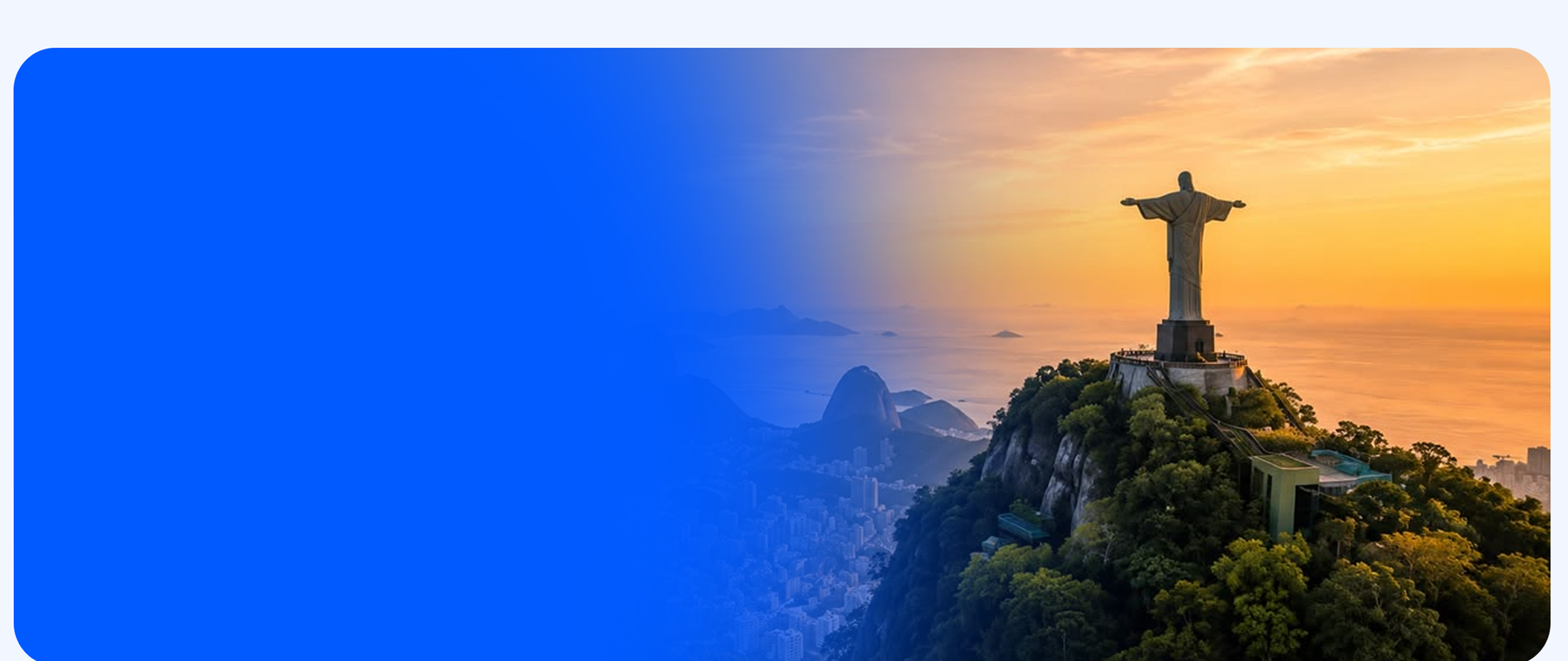 Vista aérea do Cristo Redentor no Rio de Janeiro ao pôr do sol